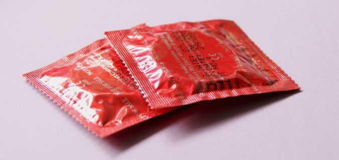 4 conseils à suivre pour acheter des préservatifs en toute sécurité.