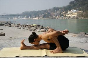 Vinyasa Yoga : quels bienfaits sur le corps et l’esprit ?