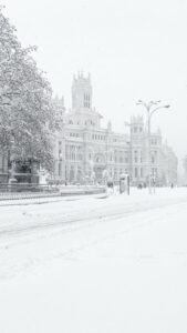 Destination hivernale : les plus belles villes d'Europe sous la Neige.