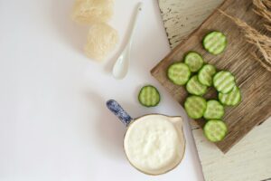 Concombre à la crème : histoire, recettes et bienfaits pour la santé.