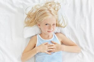 enfants et sommeil : mieux dormir naturellement.