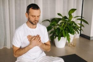 Méditation et cohérence cardiaque : bienfaits et méthodes faciles