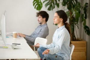 Méditation au travail : mieux gérer ses émotions