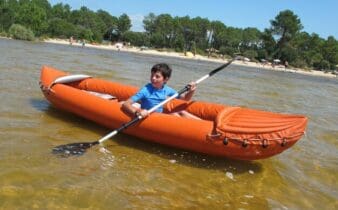 Kayak gonflable : bienfaits, conseils et avantages