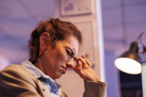 Fatigue nerveuse : symptômes, causes et solutions