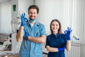 Pourquoi la qualité des instruments de votre dentiste compte pour votre bien-être.