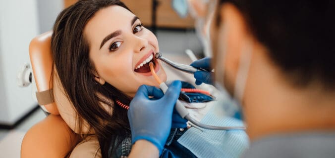 Pourquoi la qualité des instruments de votre dentiste compte pour votre bien-être.