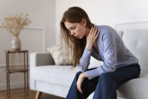 Pourquoi l'anxiété provoque des douleurs physiques ?